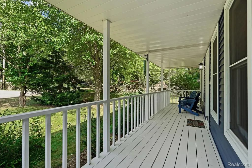 836 Alpine Trail Fenton City MI 48430