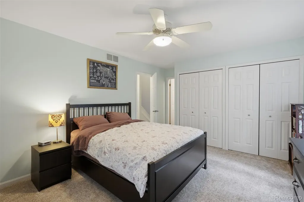 836 Alpine Trail Fenton City MI 48430