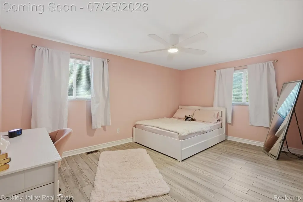 4851 Canyon Oaks Drive Brighton Township MI 48114