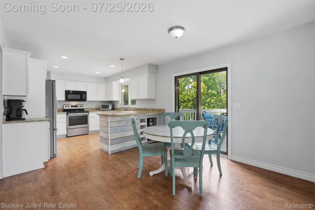 4851 Canyon Oaks Drive Brighton Township MI 48114