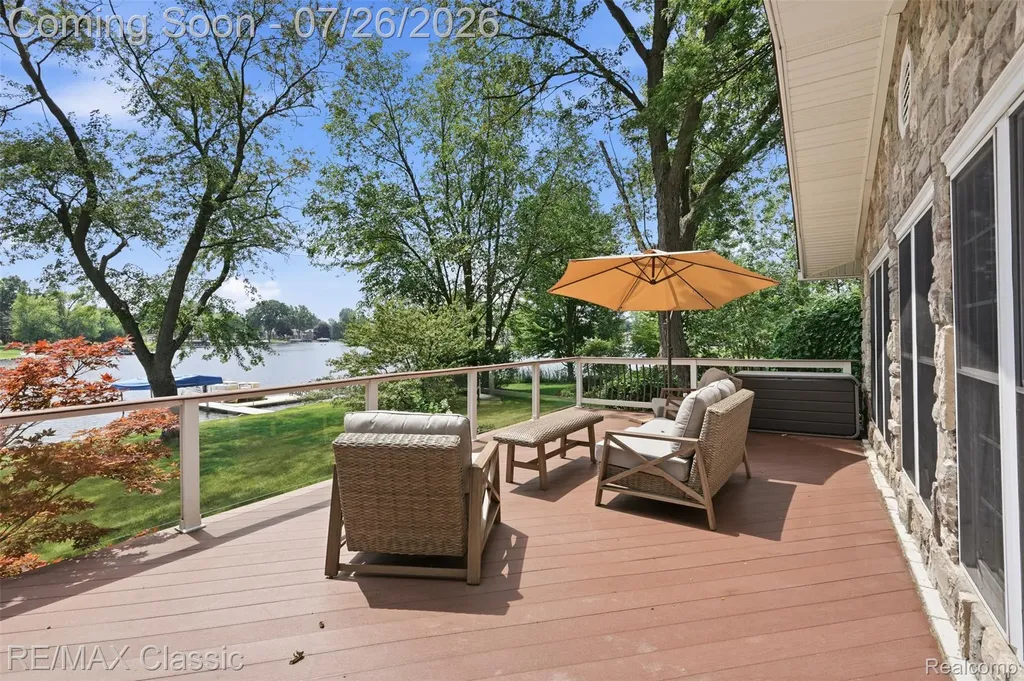 3500 Raftwood Drive Commerce Charter Township MI 48382