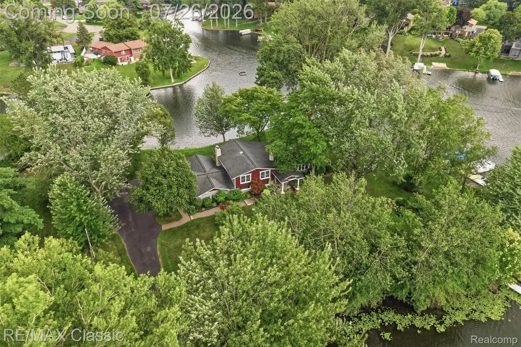 3500 Raftwood Drive Commerce Charter Township MI 48382