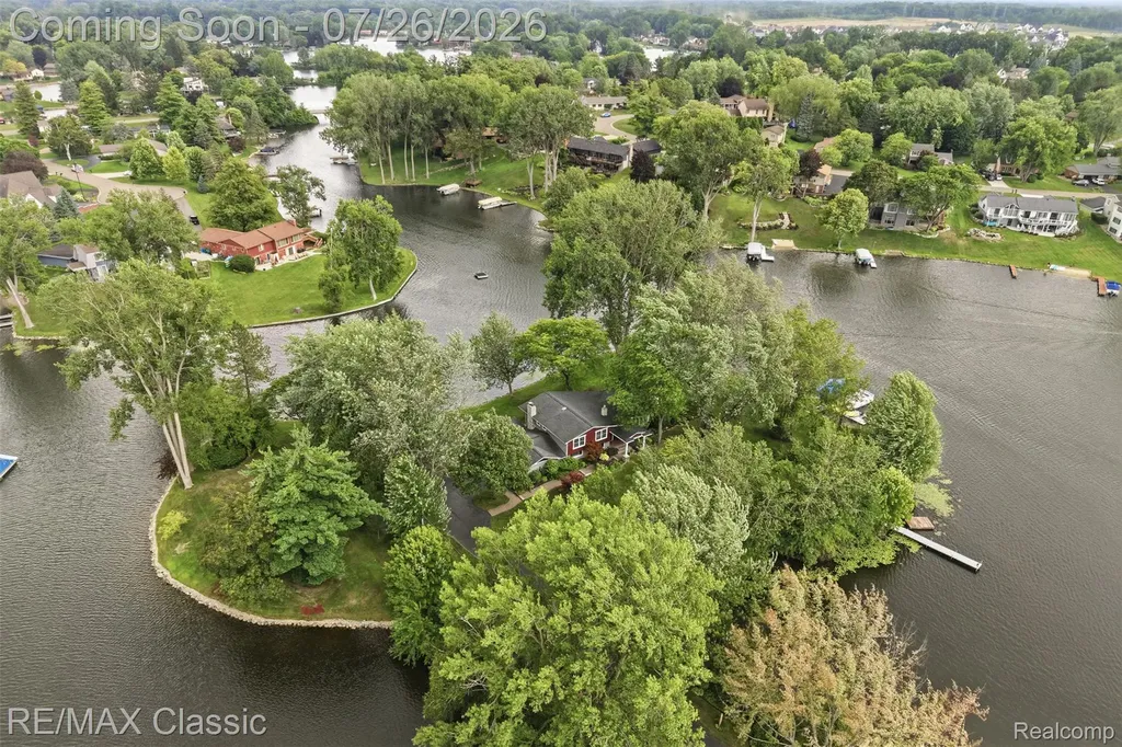 3500 Raftwood Drive Commerce Charter Township MI 48382
