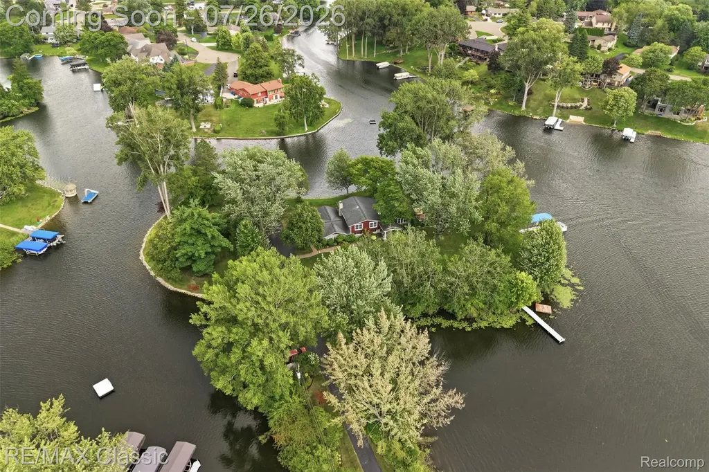 3500 Raftwood Drive Commerce Charter Township MI 48382