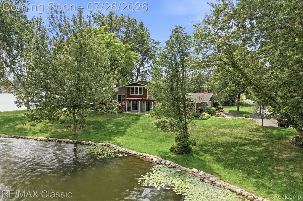 3500 Raftwood Drive Commerce Charter Township MI 48382