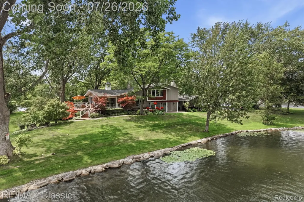 3500 Raftwood Drive Commerce Charter Township MI 48382