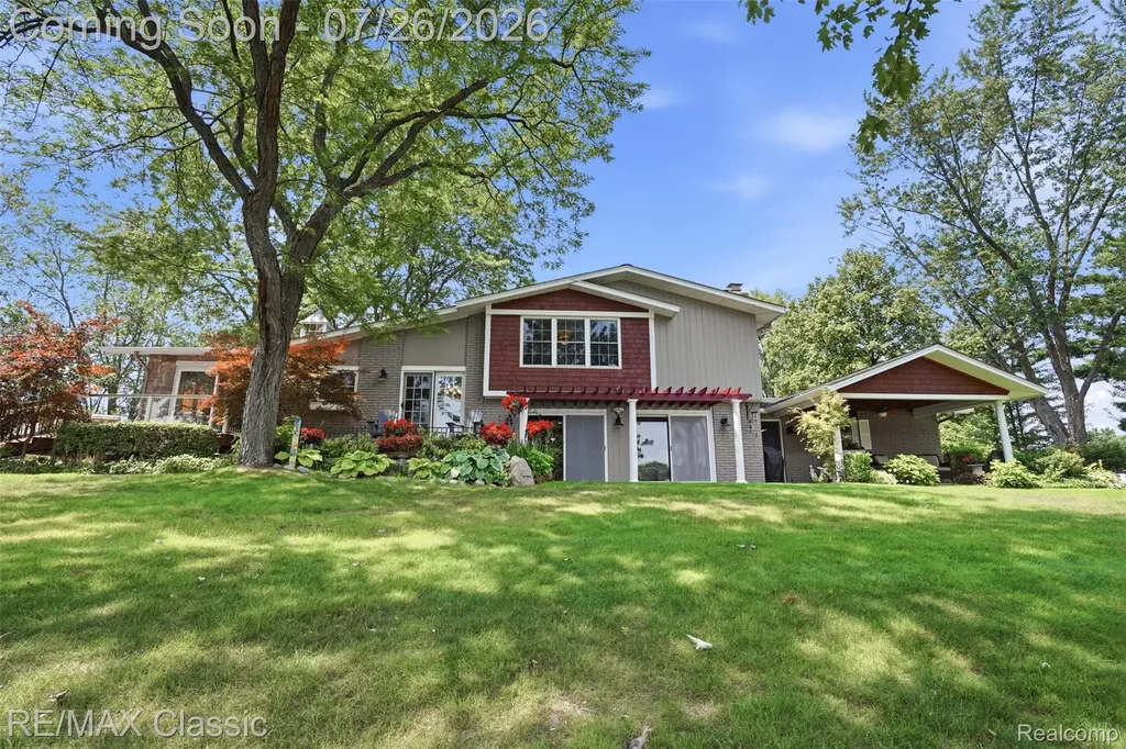 3500 Raftwood Drive Commerce Charter Township MI 48382