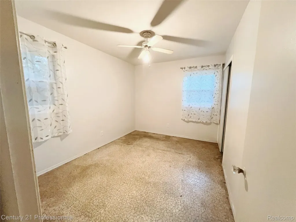 21900 Ulrich Street Clinton Charter Township MI 48036
