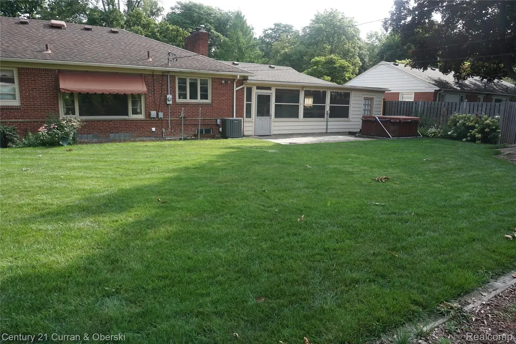 20451 Audette Street Dearborn City MI 48124