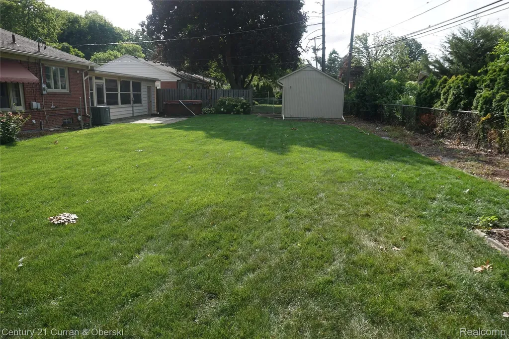 20451 Audette Street Dearborn City MI 48124