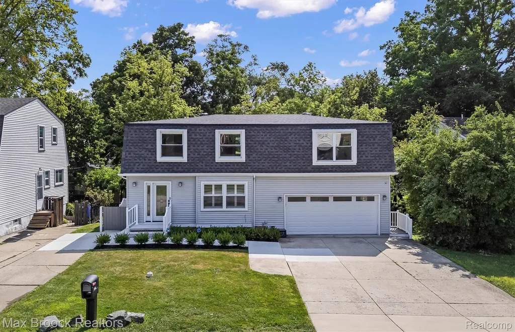 5763 Eastman Boulevard West Bloomfield Charter Township MI 48323