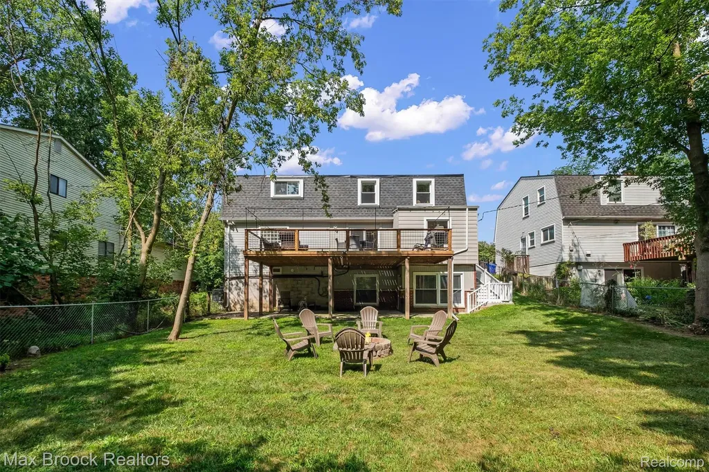 5763 Eastman Boulevard West Bloomfield Charter Township MI 48323