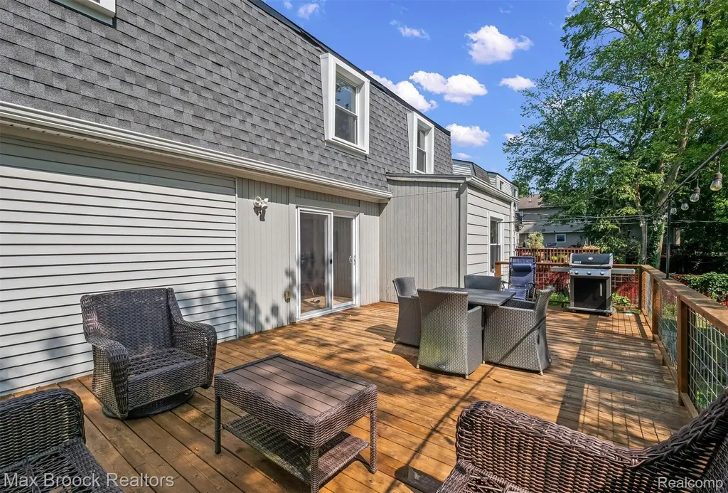 5763 Eastman Boulevard West Bloomfield Charter Township MI 48323
