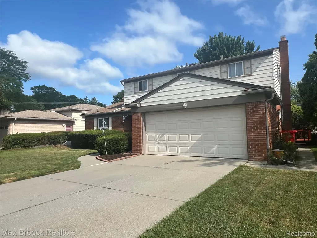 21180 Glenmorra Street Southfield City MI 48076
