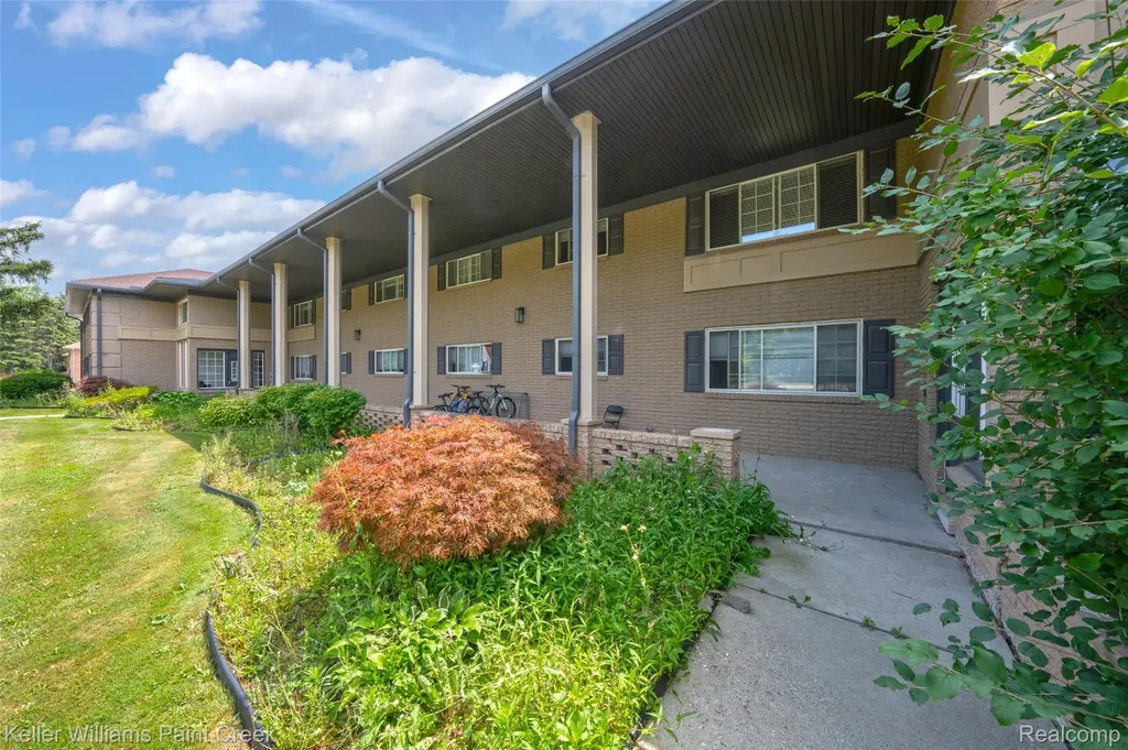 2311 Walton Boulevard Rochester Hills City MI 48309