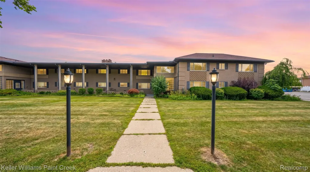 2311 Walton Boulevard Rochester Hills City MI 48309
