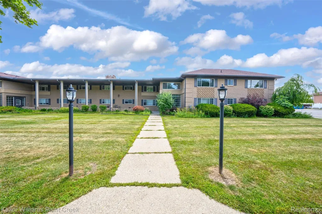 2311 Walton Boulevard Rochester Hills City MI 48309