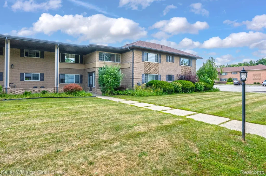 2311 Walton Boulevard Rochester Hills City MI 48309