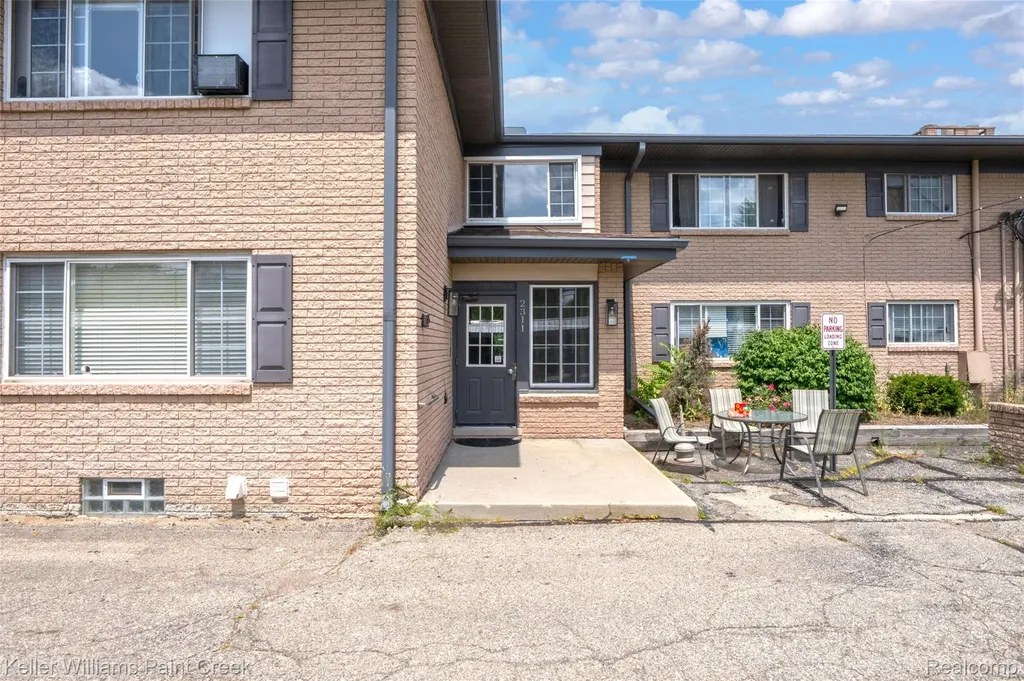 2311 Walton Boulevard Rochester Hills City MI 48309