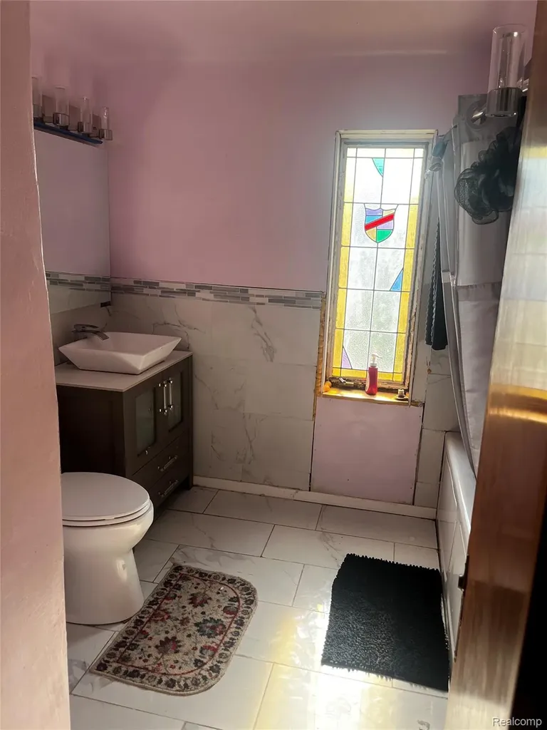 18684 Greenlawn Street NW Detroit City MI 48221