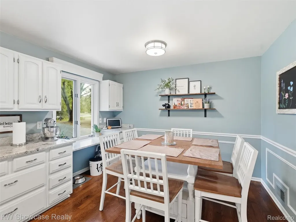 3360 Pleasant Valley Road Brighton Township MI 48114