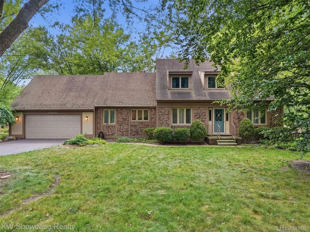 3360 Pleasant Valley Road Brighton Township MI 48114