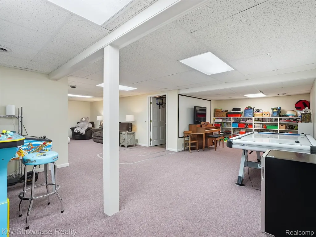 3360 Pleasant Valley Road Brighton Township MI 48114