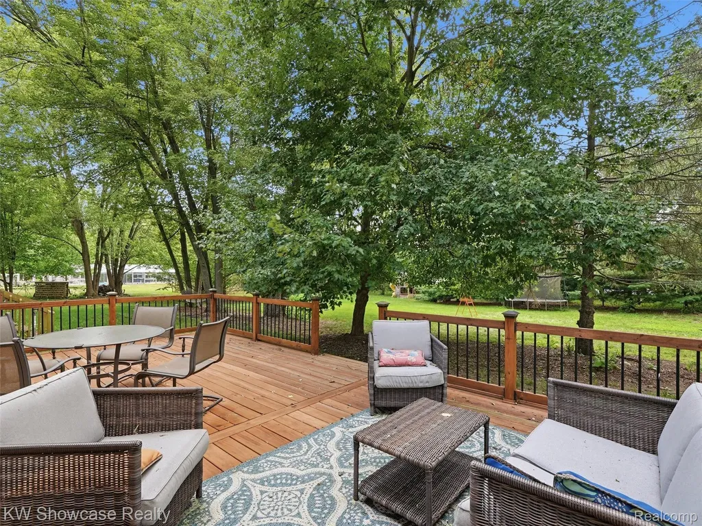 3360 Pleasant Valley Road Brighton Township MI 48114