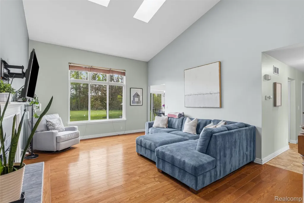1265 Theresa Drive Fenton Charter Township MI 48430