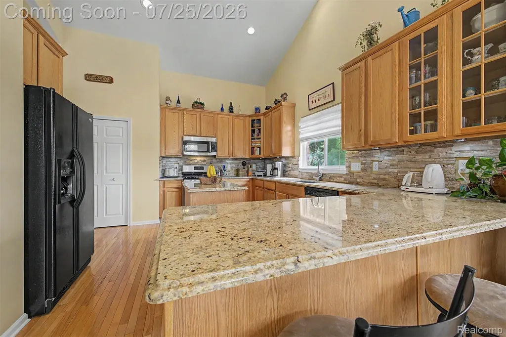 37576 Newburgh Park Circle Livonia City MI 48152
