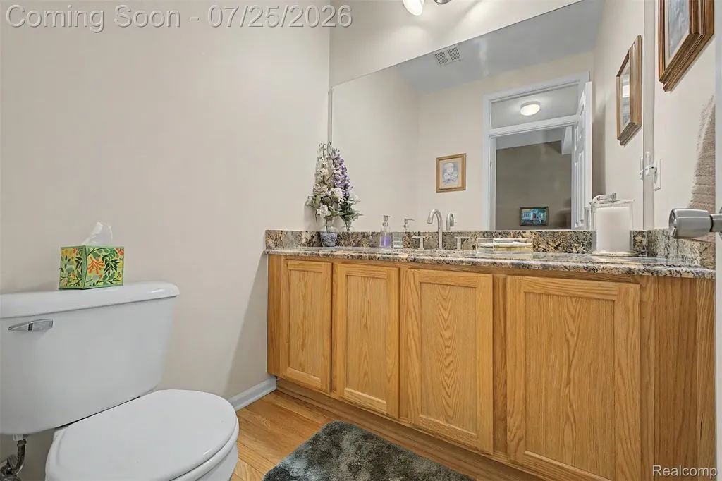 37576 Newburgh Park Circle Livonia City MI 48152