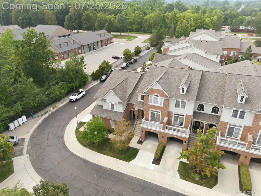 37576 Newburgh Park Circle Livonia City MI 48152