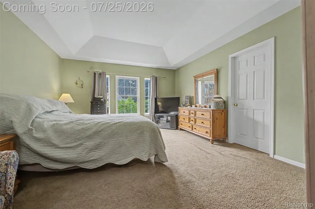 37576 Newburgh Park Circle Livonia City MI 48152