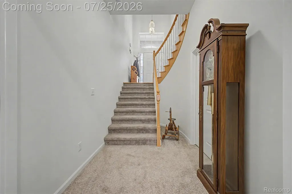 37576 Newburgh Park Circle Livonia City MI 48152