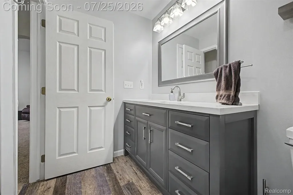 37576 Newburgh Park Circle Livonia City MI 48152