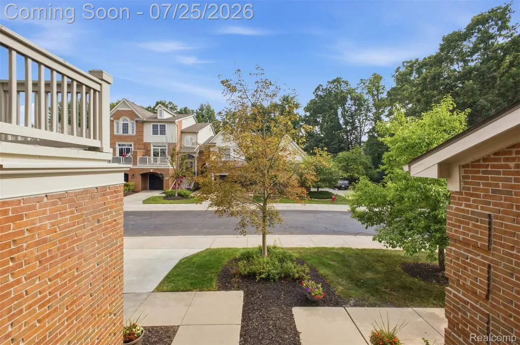 37576 Newburgh Park Circle Livonia City MI 48152