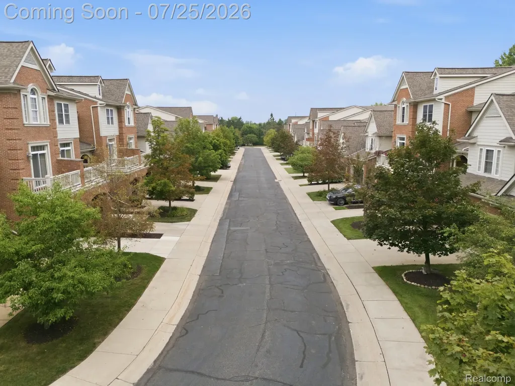 37576 Newburgh Park Circle Livonia City MI 48152