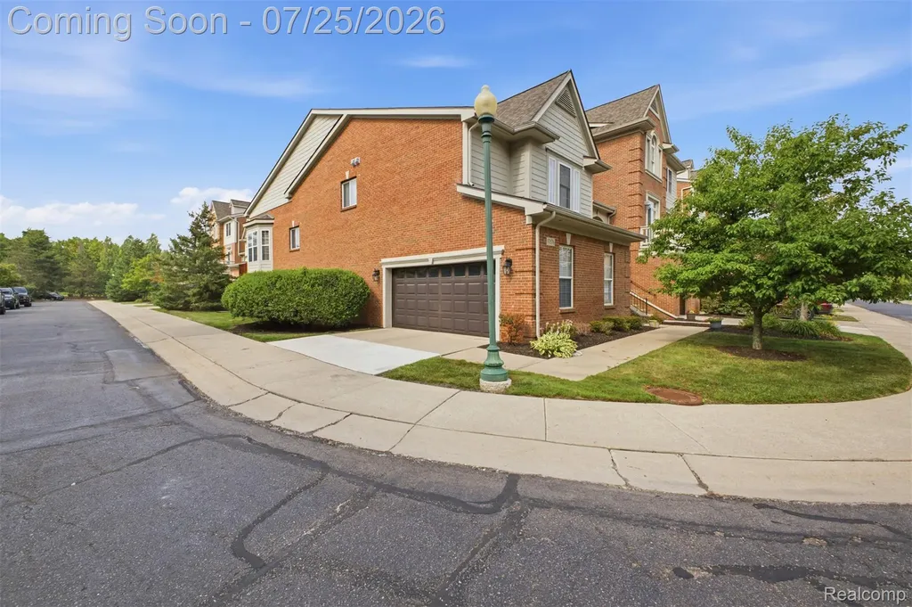 37576 Newburgh Park Circle Livonia City MI 48152