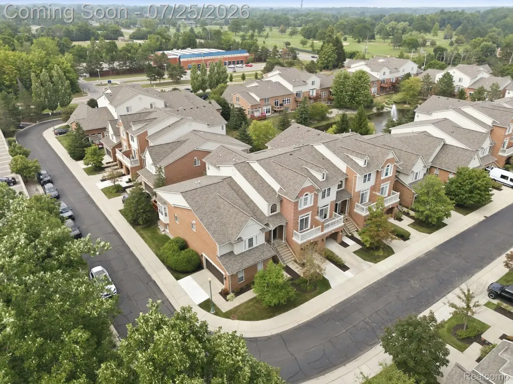 37576 Newburgh Park Circle Livonia City MI 48152