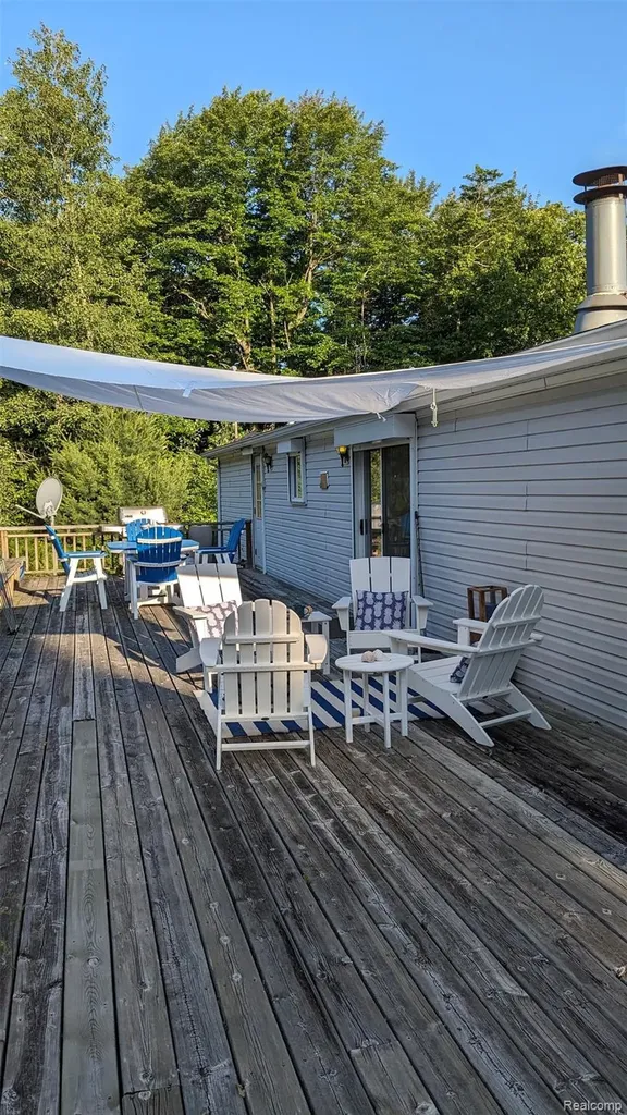 72445 County Road 380 South Haven Charter Township MI 49090