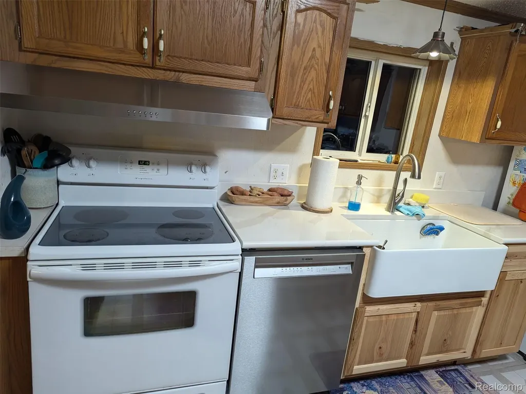 72445 County Road 380 South Haven Charter Township MI 49090