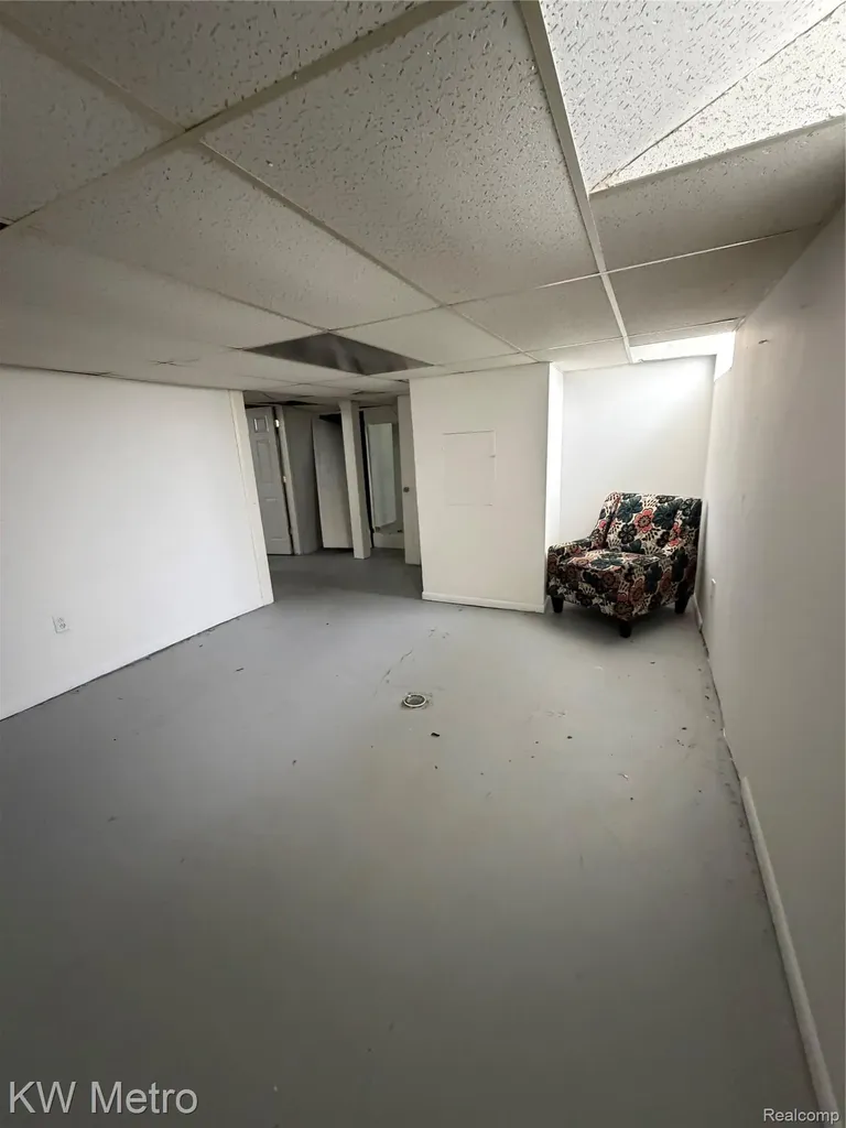 18411 Snowden Street Detroit City MI 48235