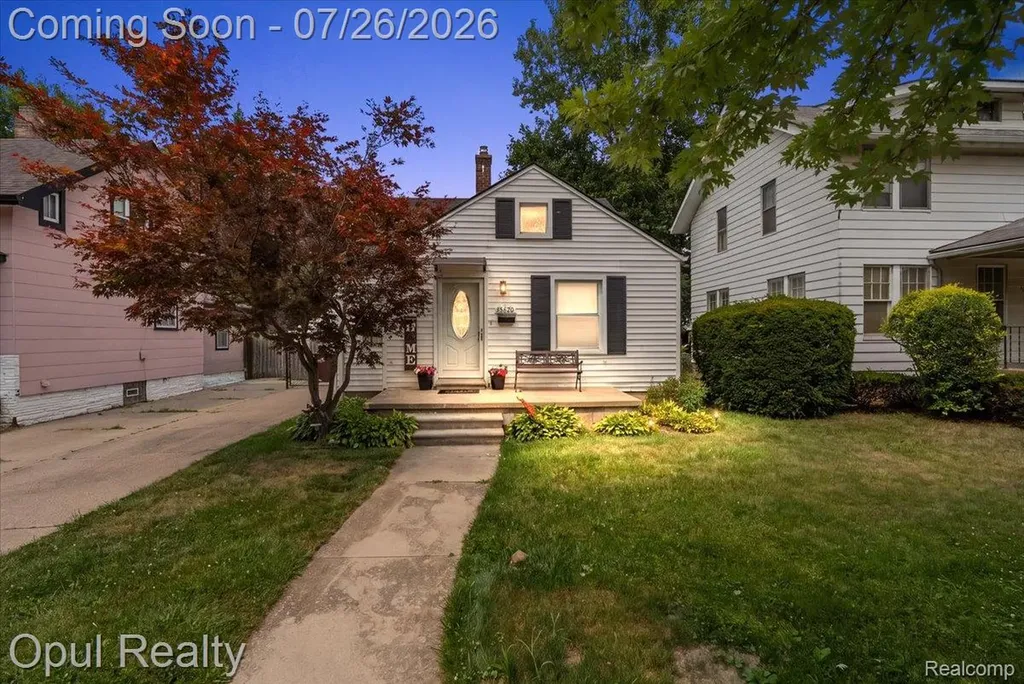35620 Chestnut Street Wayne City MI 48184