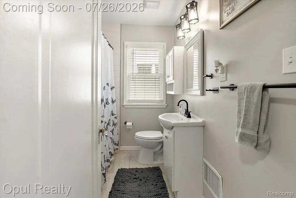 35620 Chestnut Street Wayne City MI 48184