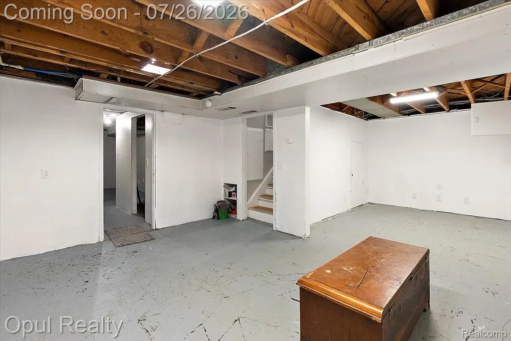 35620 Chestnut Street Wayne City MI 48184