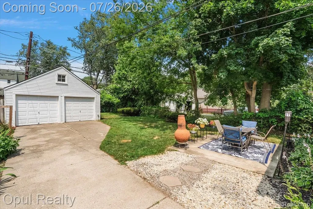 35620 Chestnut Street Wayne City MI 48184