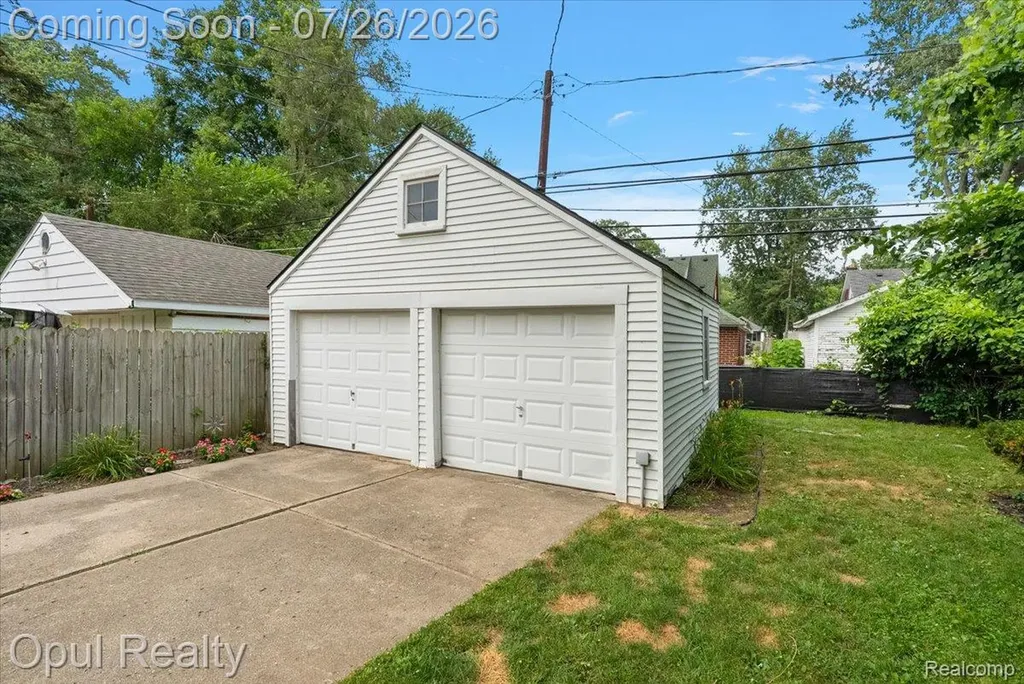 35620 Chestnut Street Wayne City MI 48184