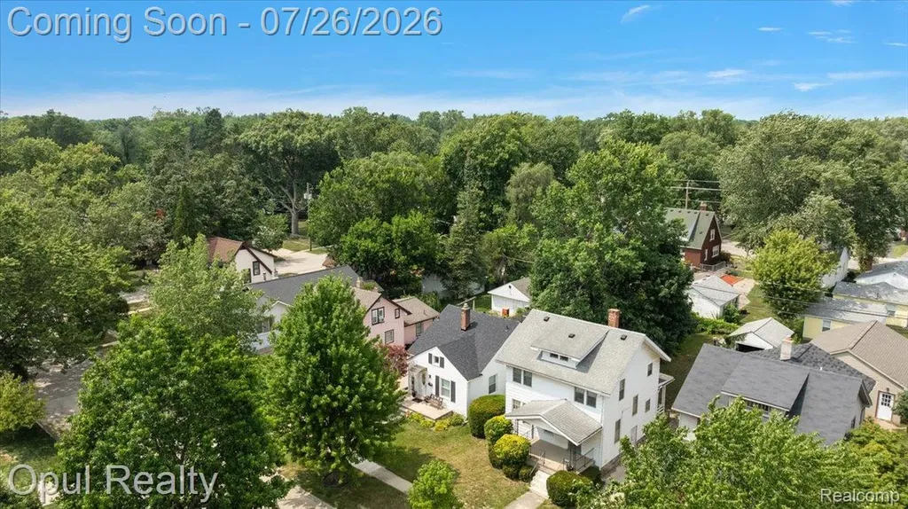 35620 Chestnut Street Wayne City MI 48184