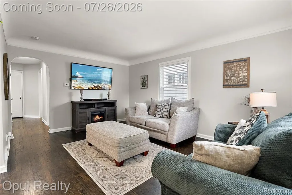 35620 Chestnut Street Wayne City MI 48184
