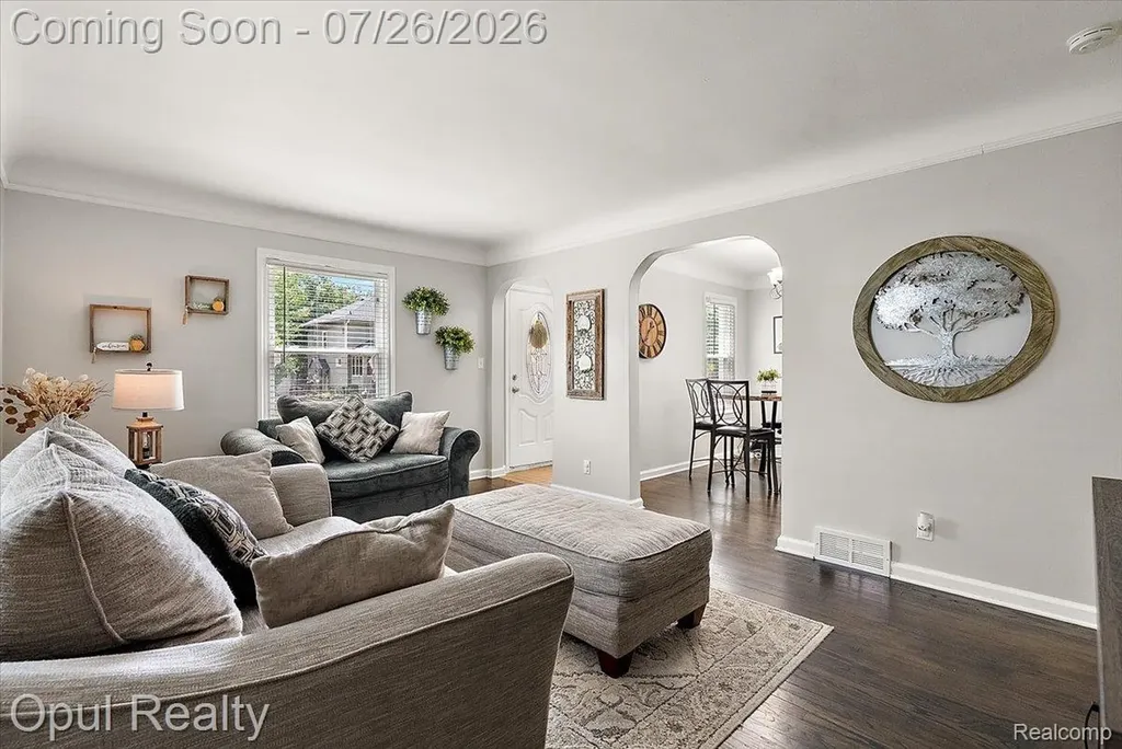 35620 Chestnut Street Wayne City MI 48184